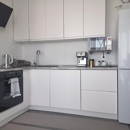 Stylish Riverside Apartments In Riviera Complex Николаев Экстерьер фото